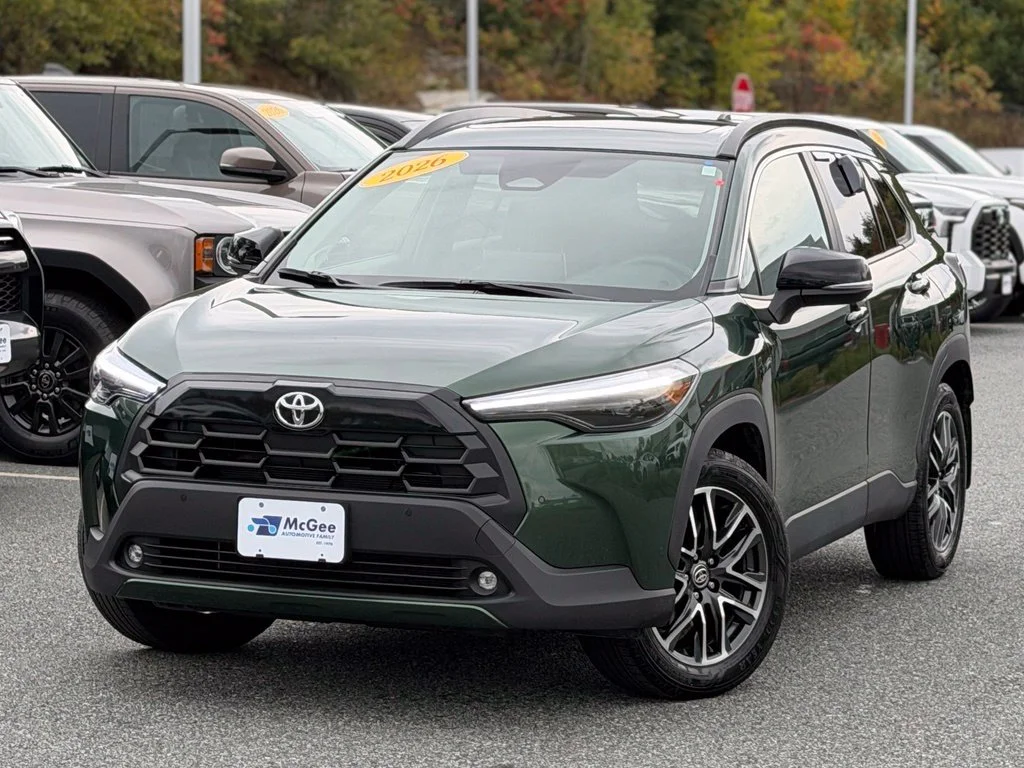 Used 2026  Toyota XLE image 1