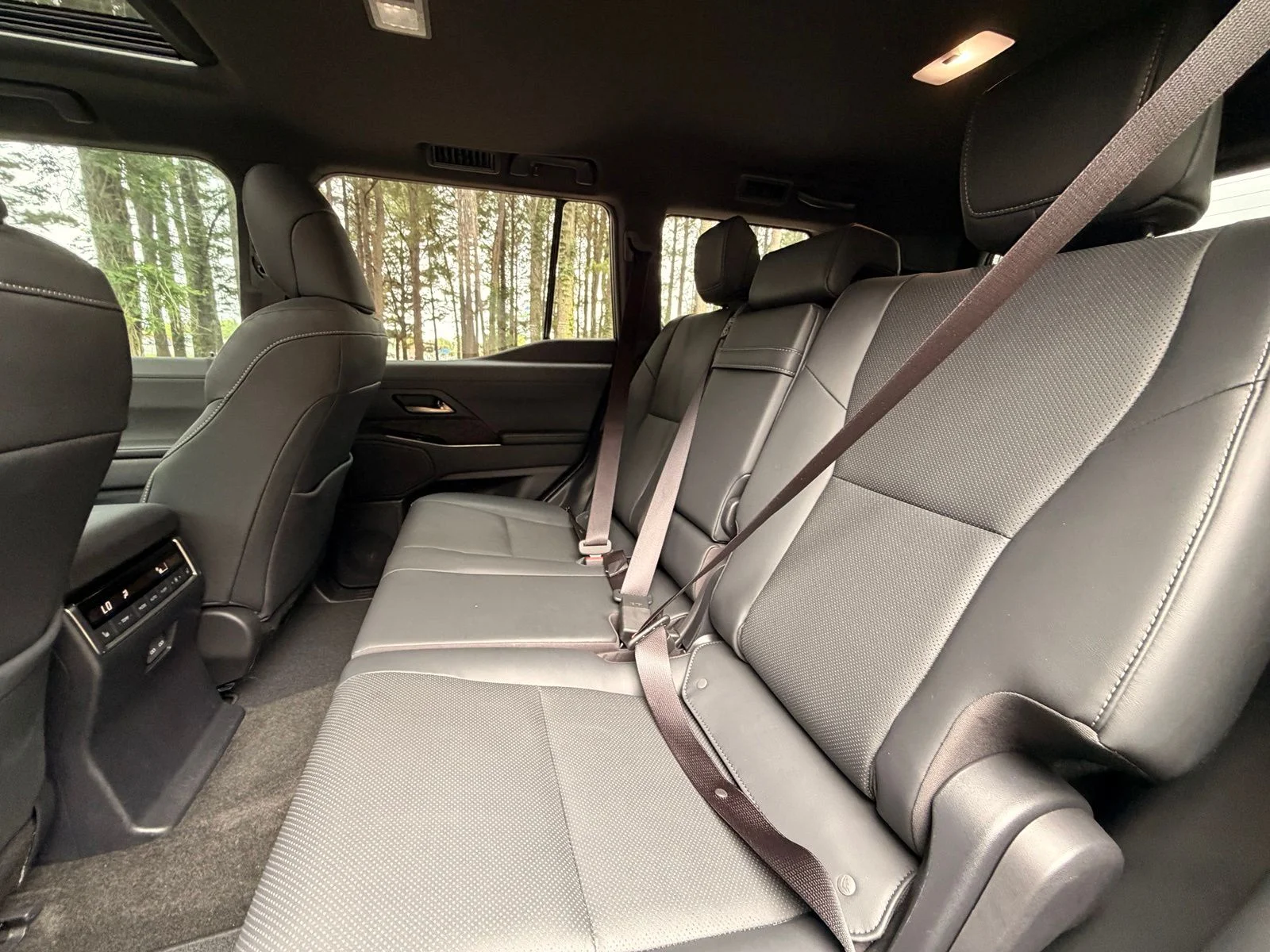 Used 2024 Incognito Lexus 550 Premium+ image 14