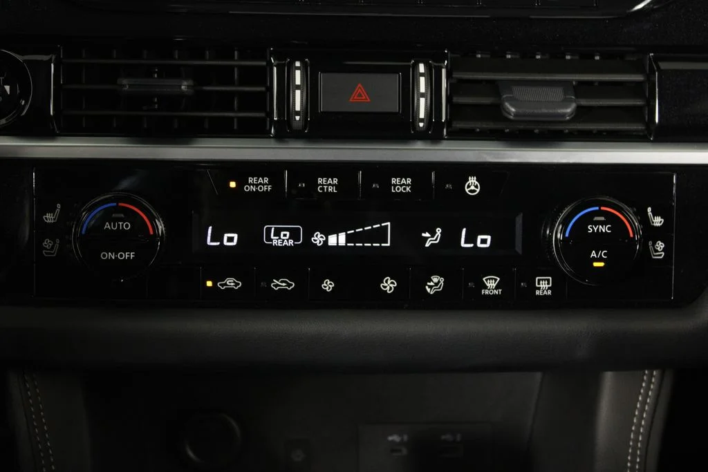 2025 Nissan Pathfinder Platinum - Photo 22