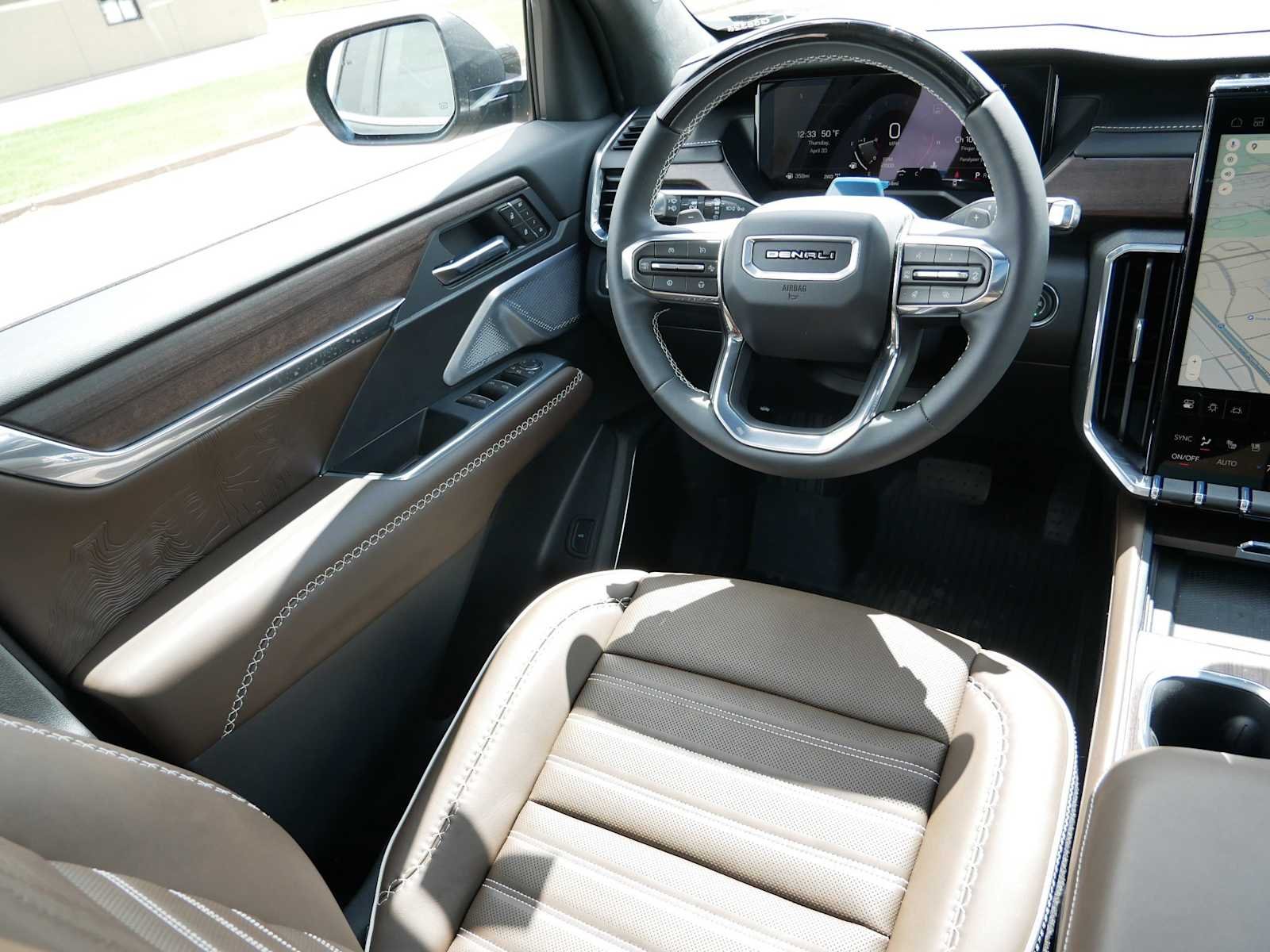 2026 GMC Acadia Denali Ultimate - Photo 12