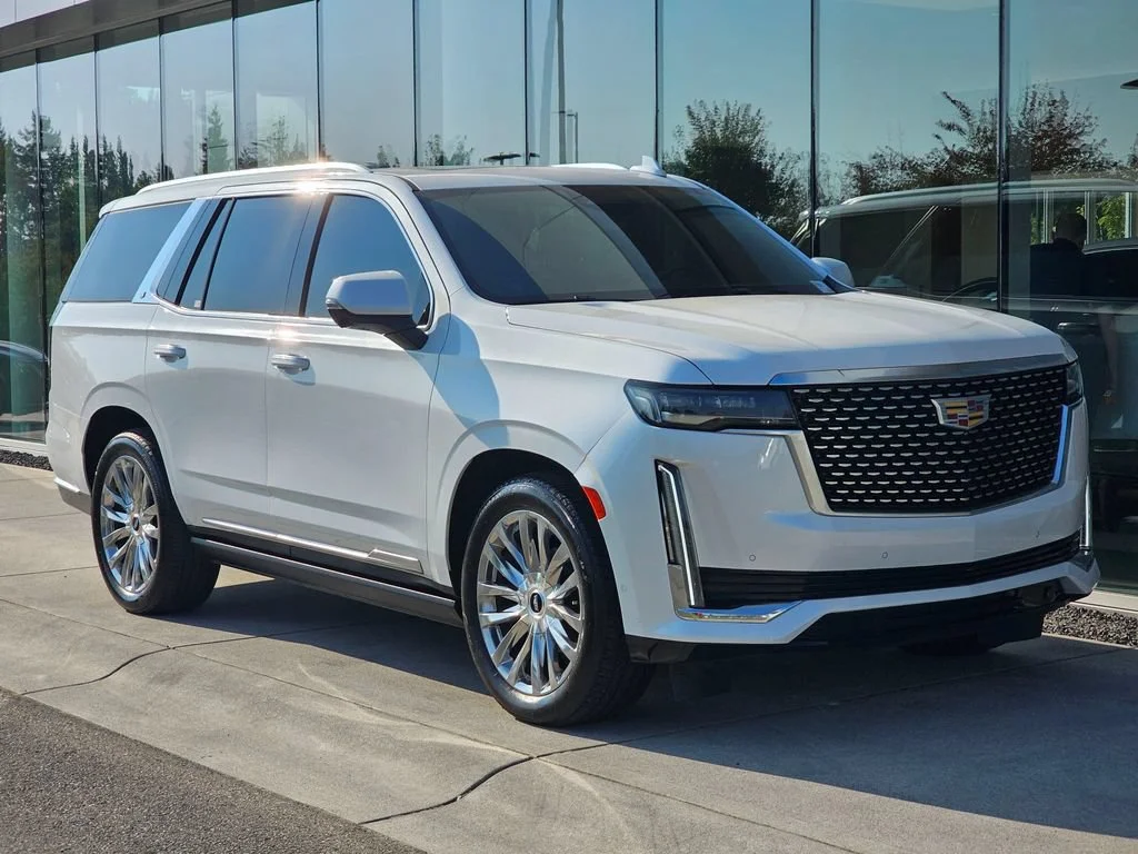 Used 2021 CRYSTAL WHITE TRICOAT Cadillac Premium Luxury image 7