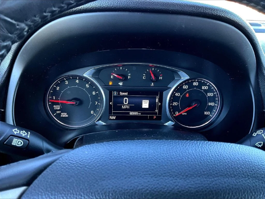 Used 2018 Summit White GMC Denali image 14