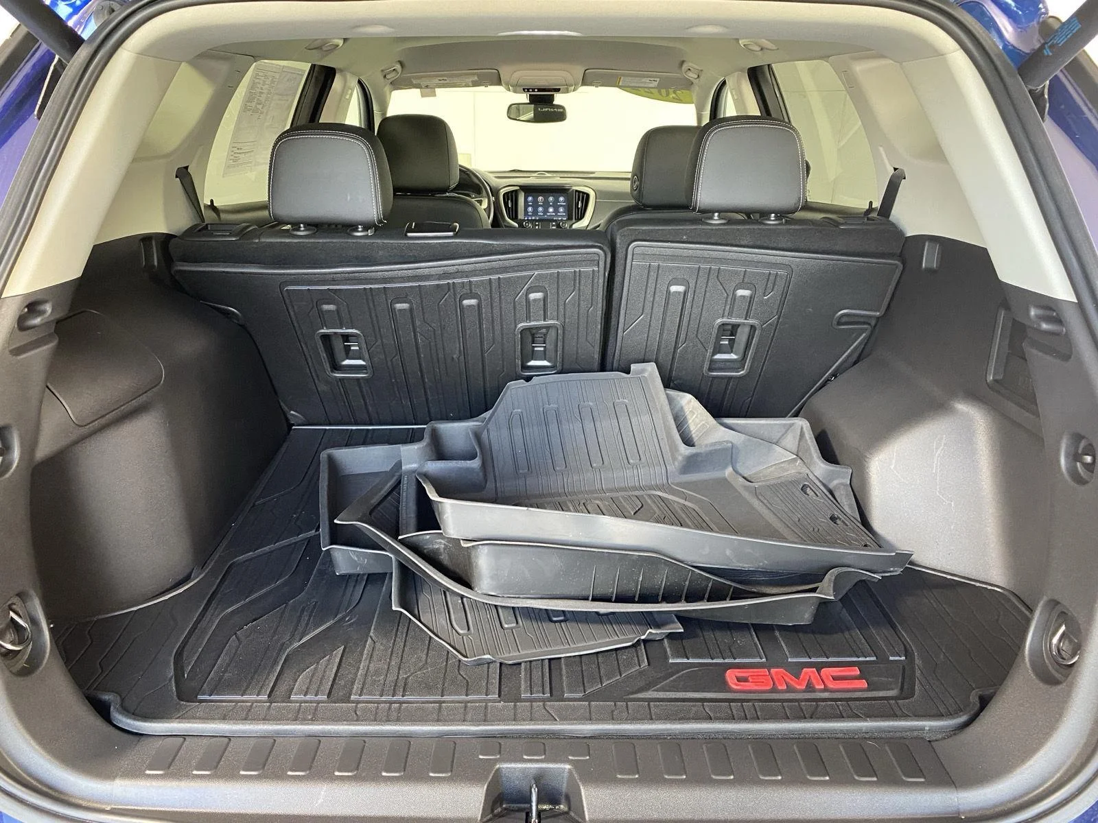 Used 2022 Marine Metallic GMC Denali image 7