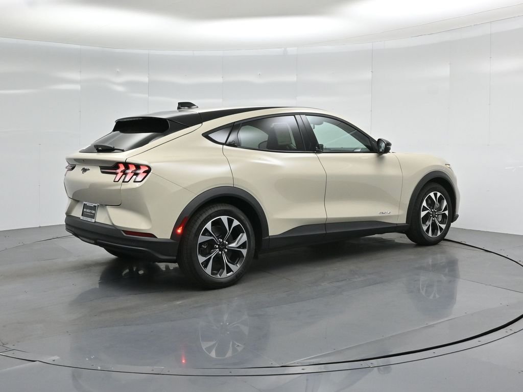 New 2026 Desert Sand Ford Select image 24