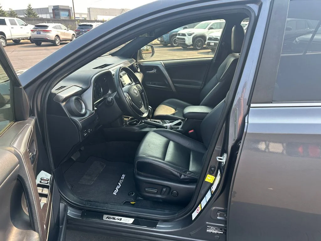 Used 2018 Gray Toyota SE image 13