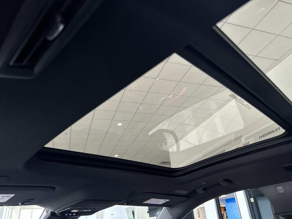 New 2026 Mosaic Black Metallic Chevrolet RS image 13