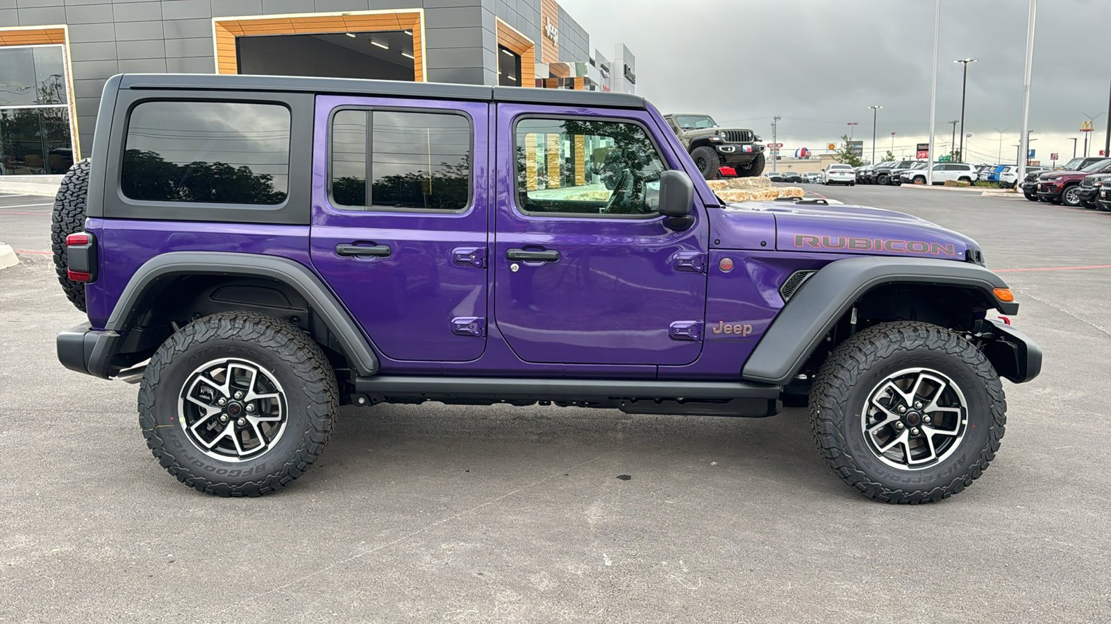 New 2026 Reign Exterior Paint Jeep Rubicon image 4