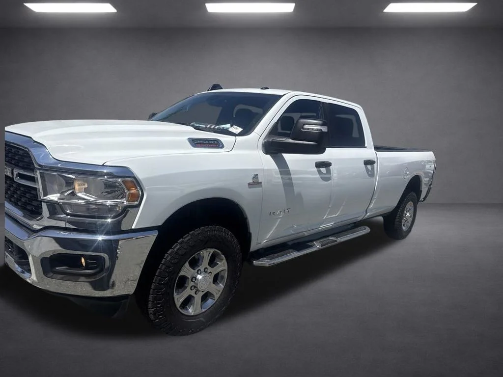 Used 2024 White Ram Big Horn image 1