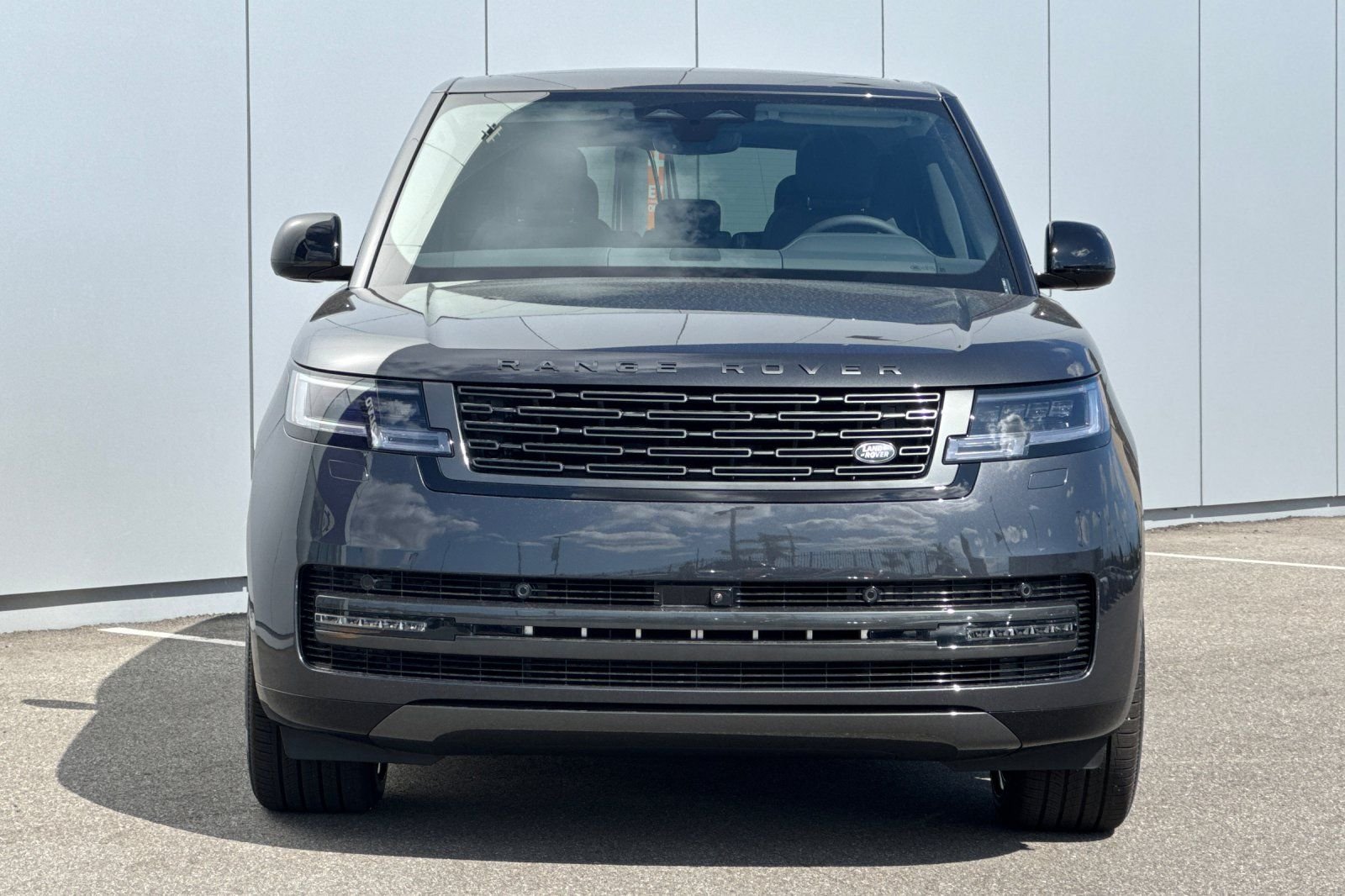 2026 Land Rover Range Rover SE - Photo 8