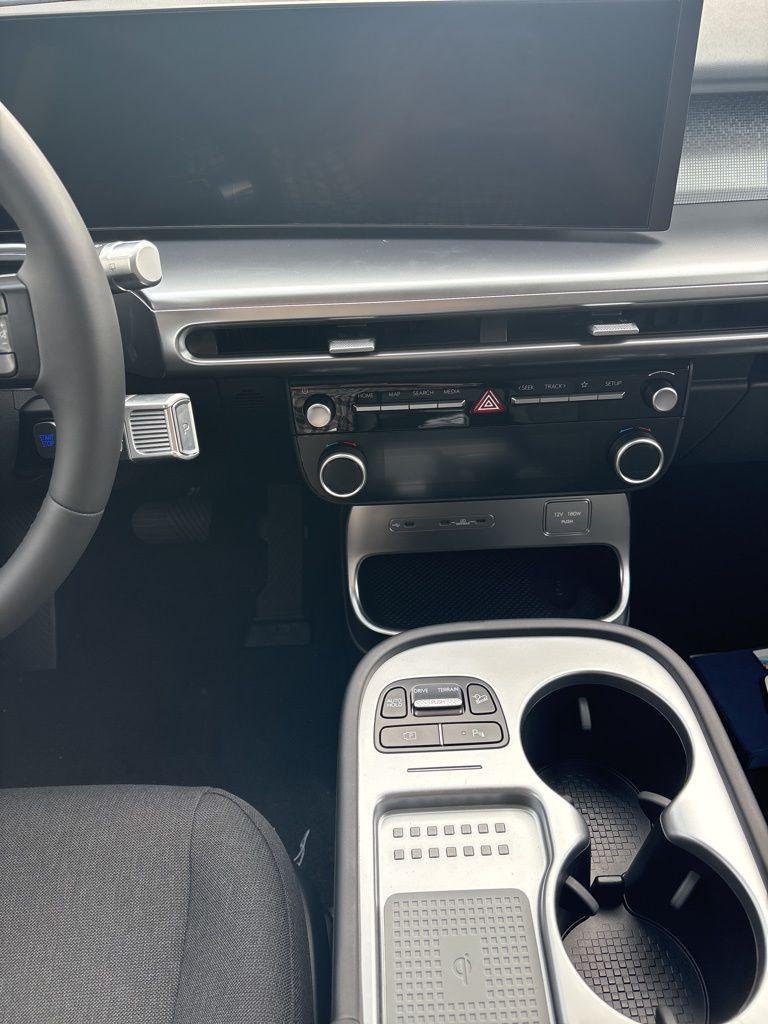 2026 Hyundai IONIQ 9 SE - Photo 14