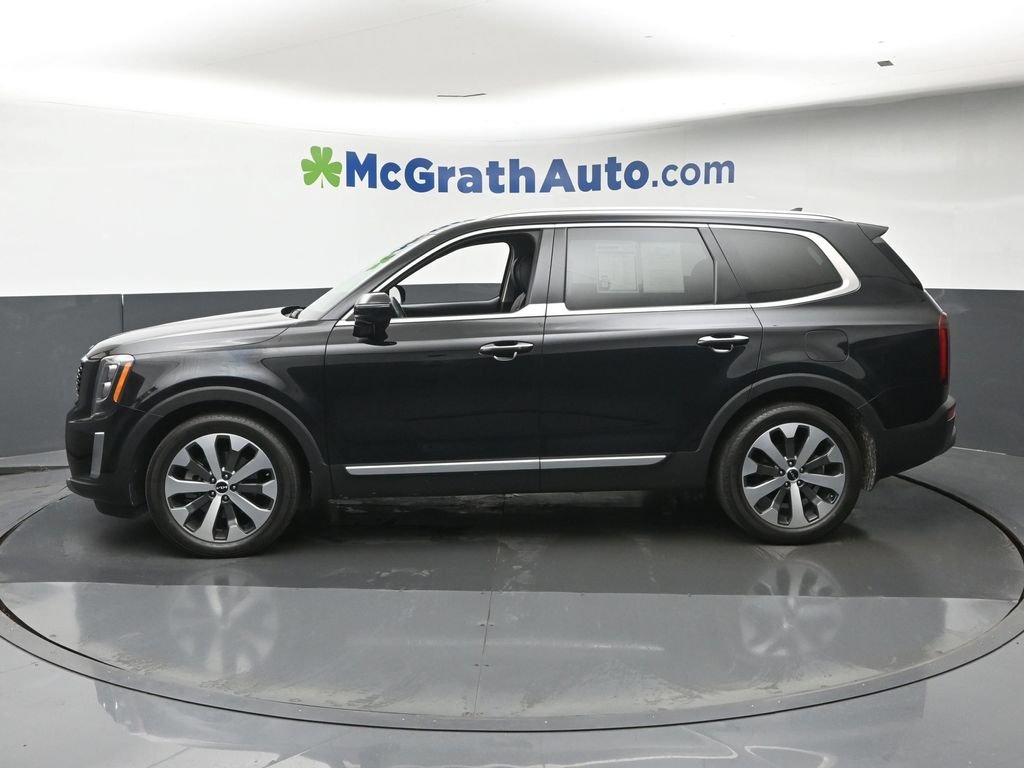 Used 2022 Black Kia SX image 25