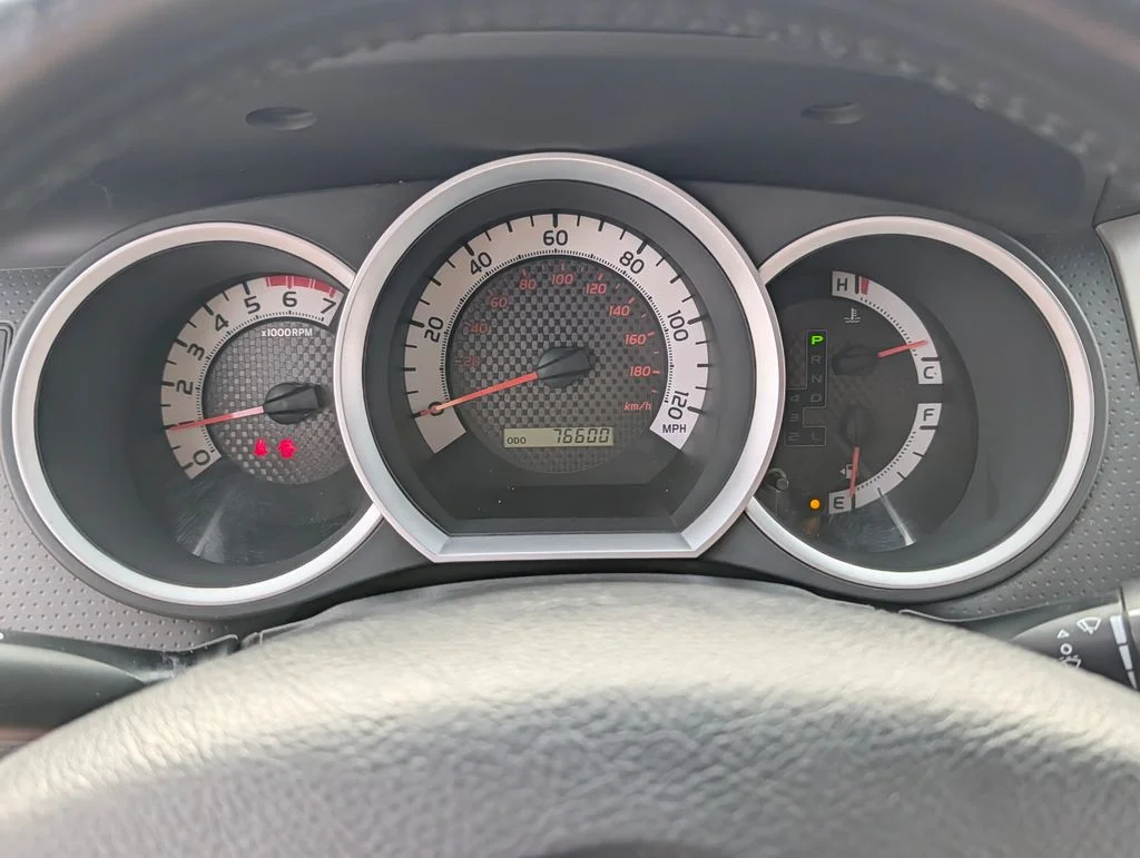 Used 2011 Silver Toyota PreRunner image 18