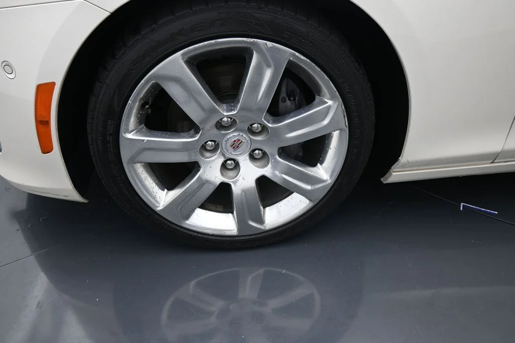 Used 2014 White Cadillac 3.6L Performance image 13