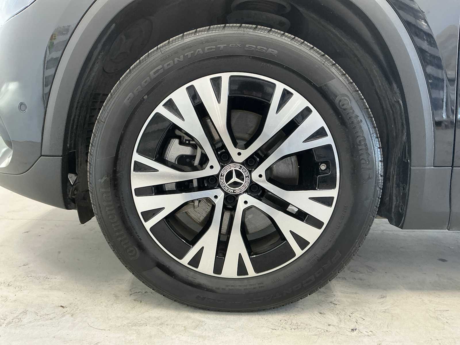 Certified Used 2026 Night Black Mercedes-Benz GLA 250 image 9