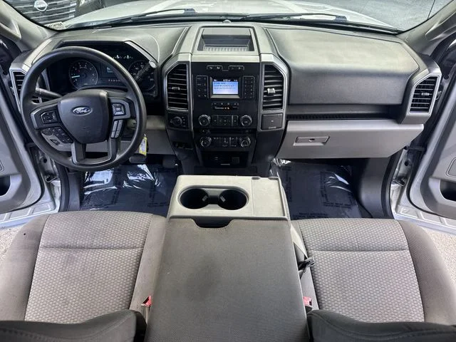 Used 2018 Silver Ford XLT image 9