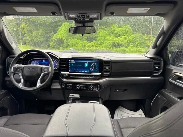Used 2024 White Chevrolet LT Trail Boss image 12