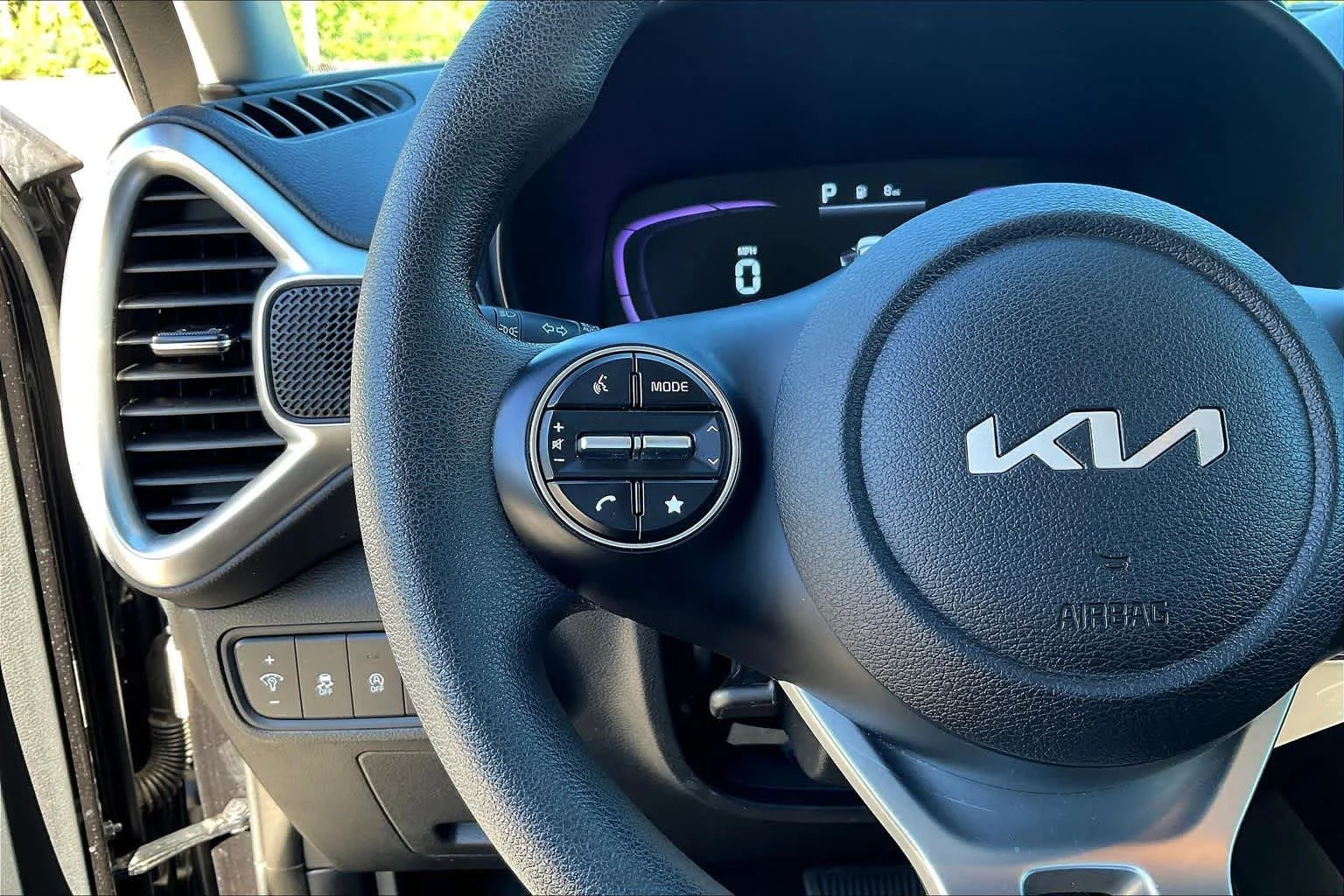 Used 2025 Fusion Black Kia LX image 23