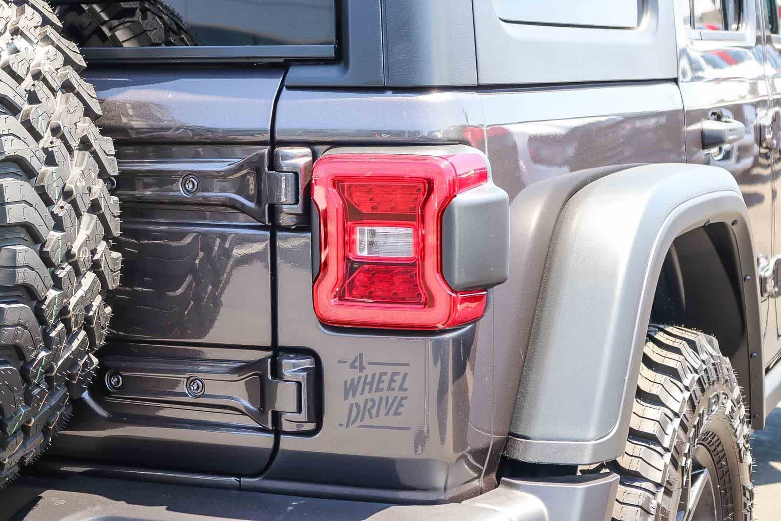 New 2026 Granite Crystal Metallic Clear-Coat Exterior Paint Jeep Willys image 7