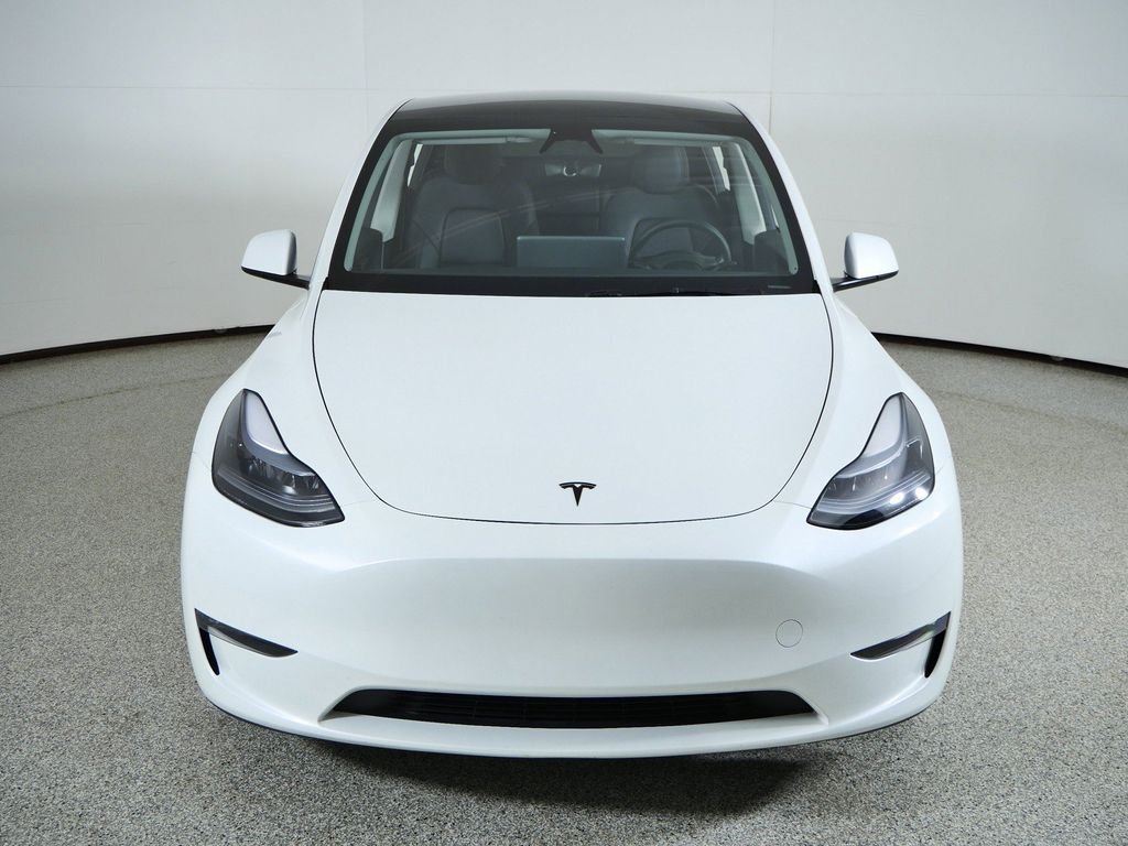 Used 2025  Tesla Long Range image 17