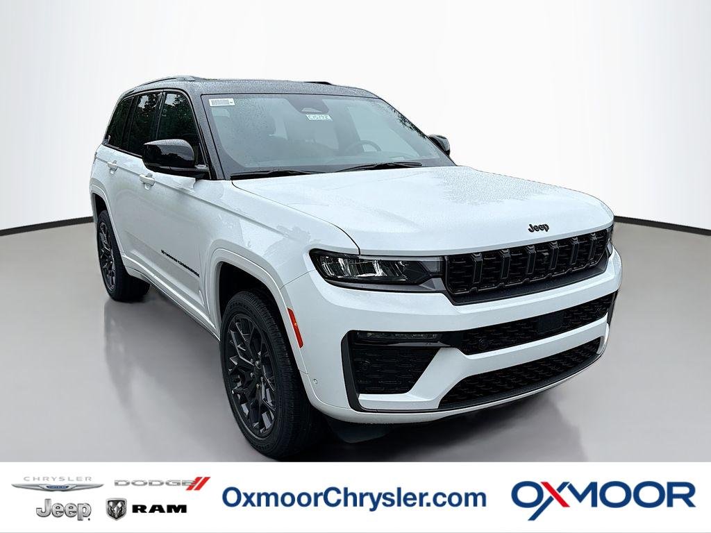 2026 Jeep Grand Cherokee Summit 4x4's photo