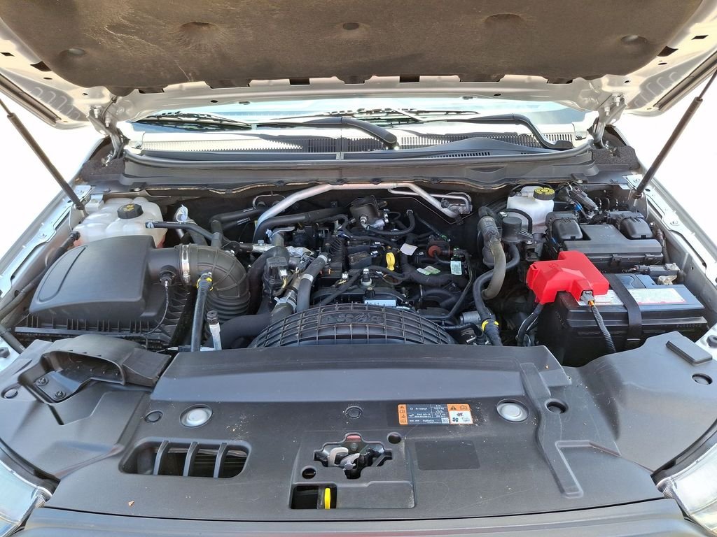 Used 2019 Silver Ford XL image 17
