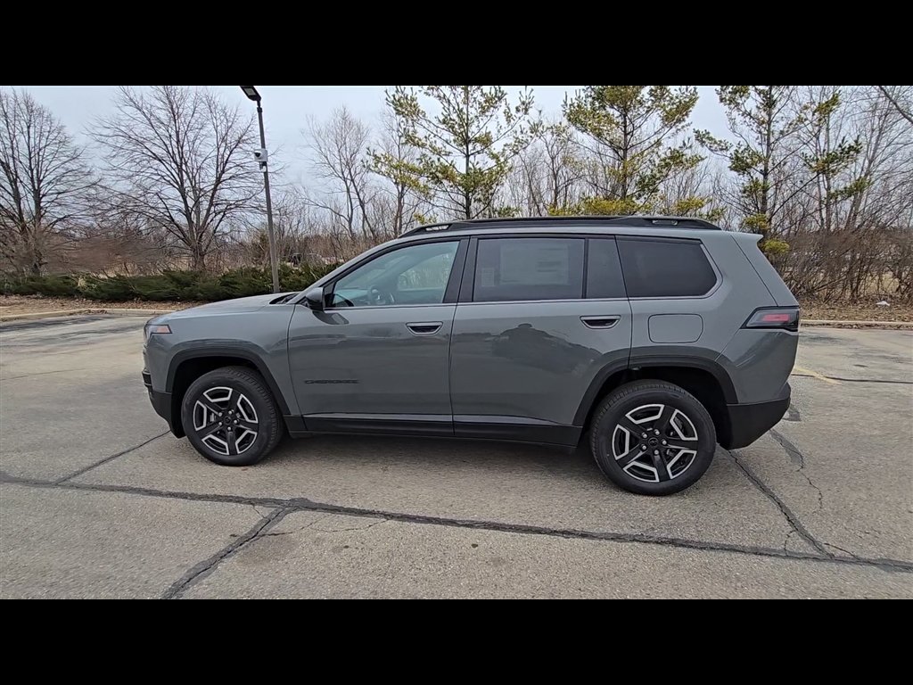 New 2026 Sting-Gray Clear-Coat Exterior Paint Jeep Laredo image 7