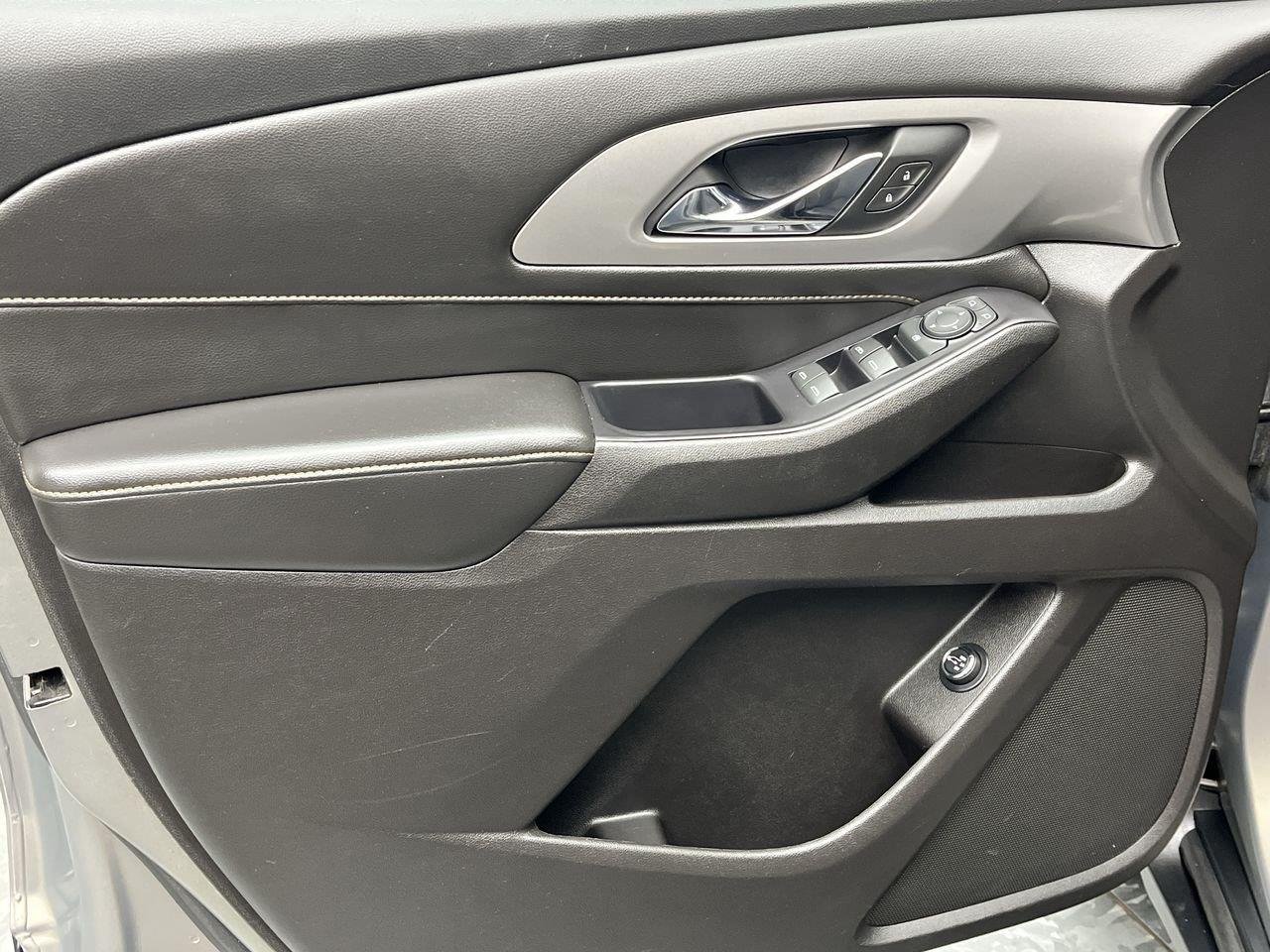 Certified Used 2018 PEPPERDUST METALLIC Chevrolet LT Cloth image 6