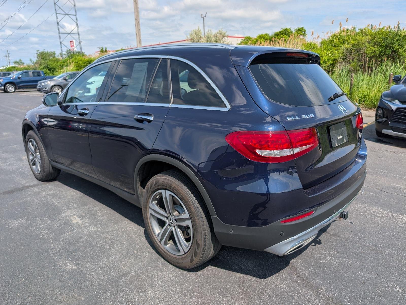 Used 2019 Lunar Blue Metallic Mercedes-Benz GLC 300 image 5