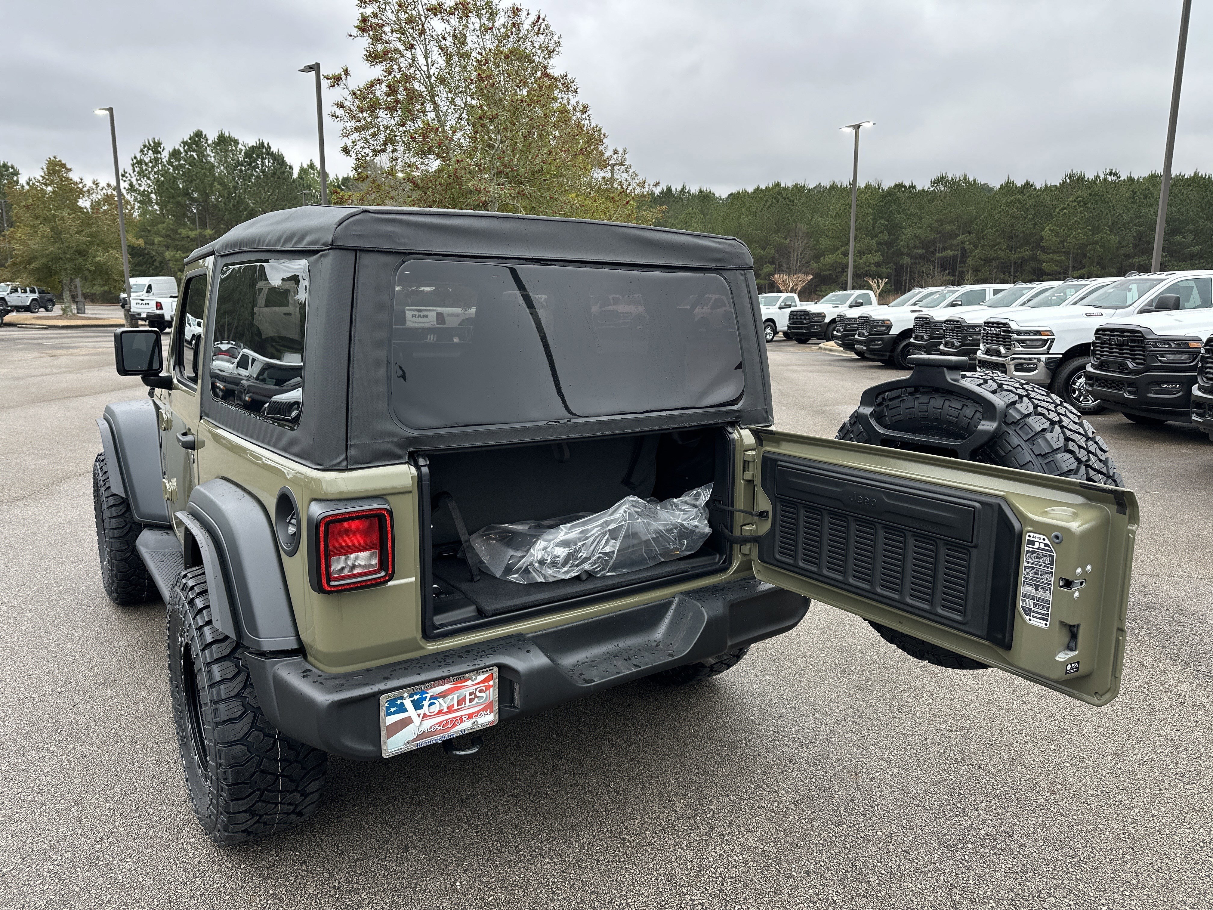 New 2026 41 Jeep Sport image 17