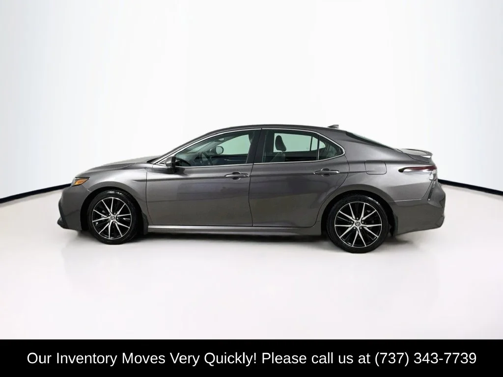Used 2022 Predawn Gray Mica Toyota SE image 4