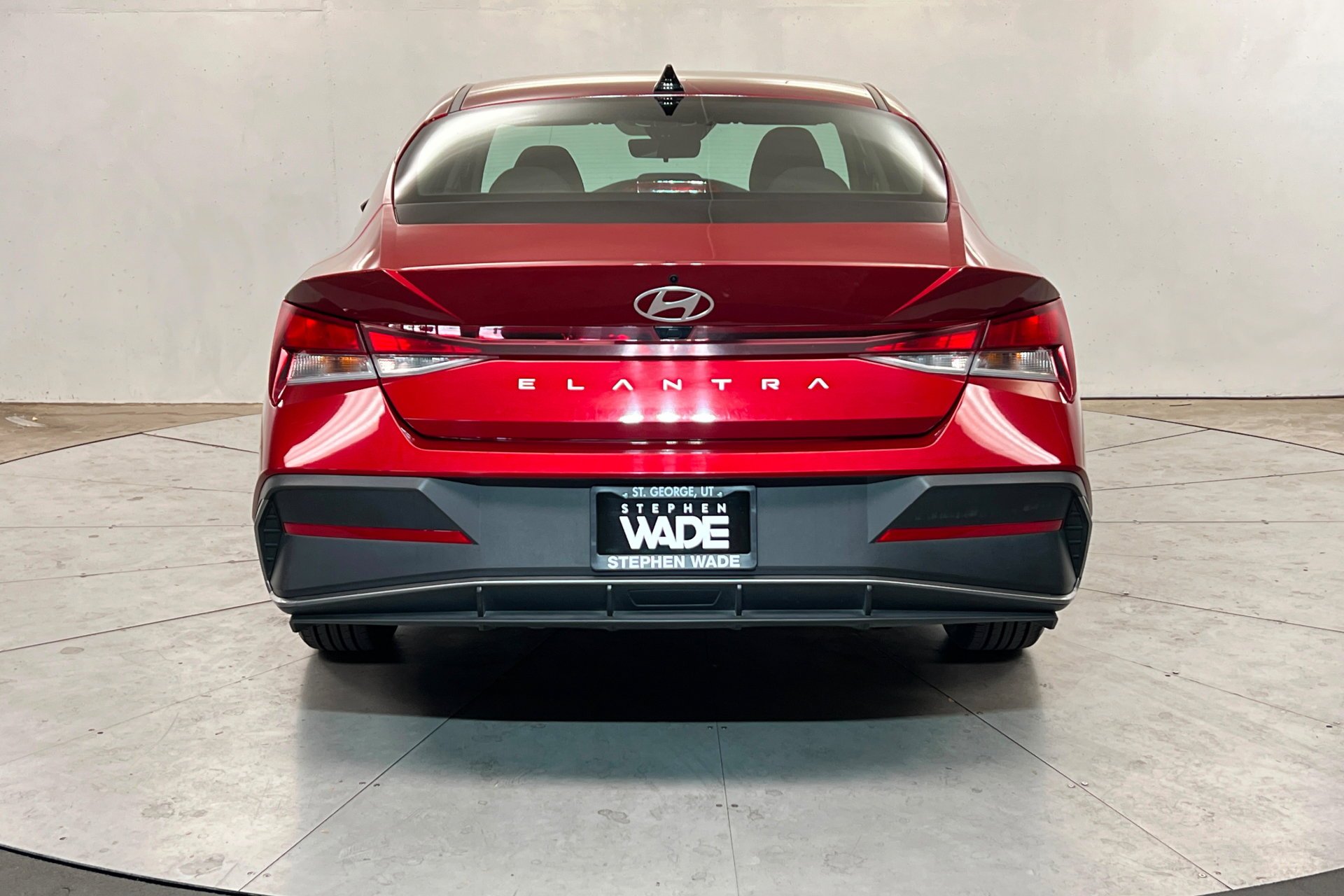 Used 2024 Ultimate Red Hyundai SEL image 5