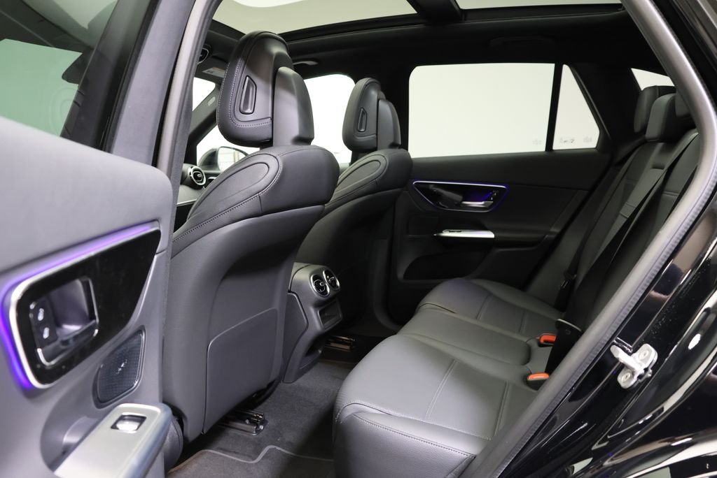 Used 2026 Black Mercedes-Benz GLC 300 image 38