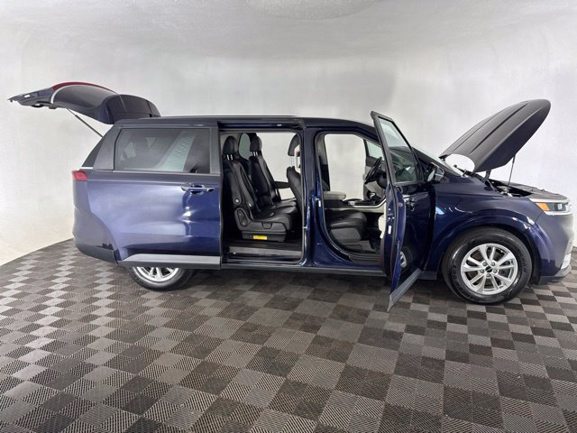 Used 2022 Blue Kia LXS image 15