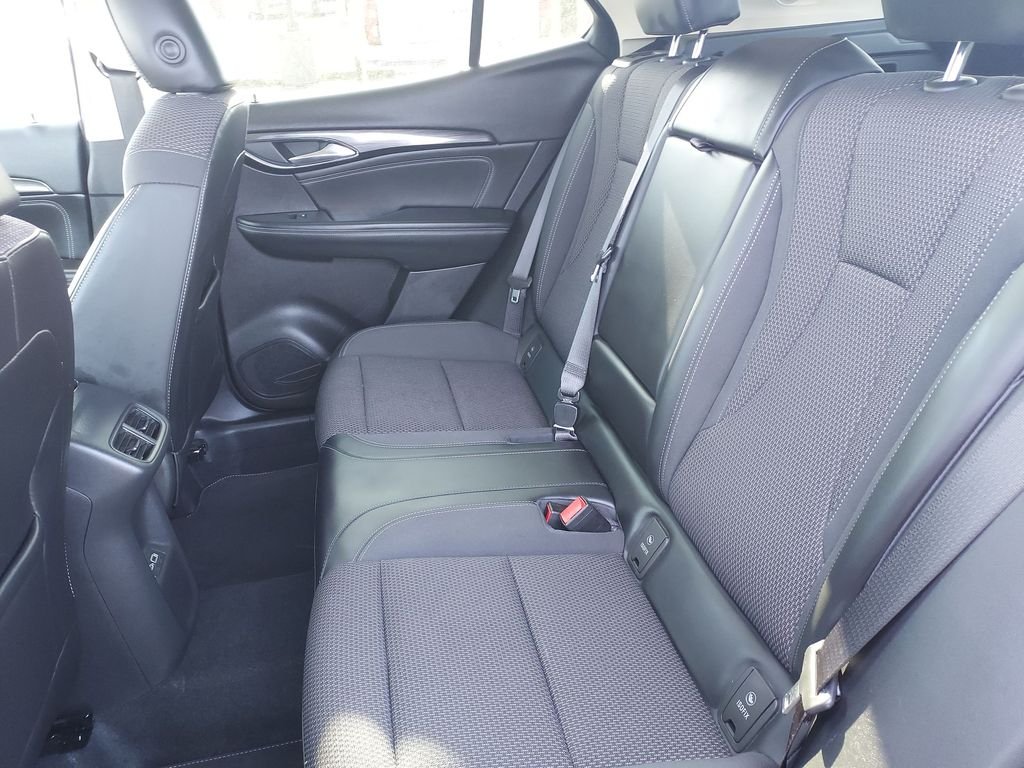 Used 2022 Red Buick Preferred image 27