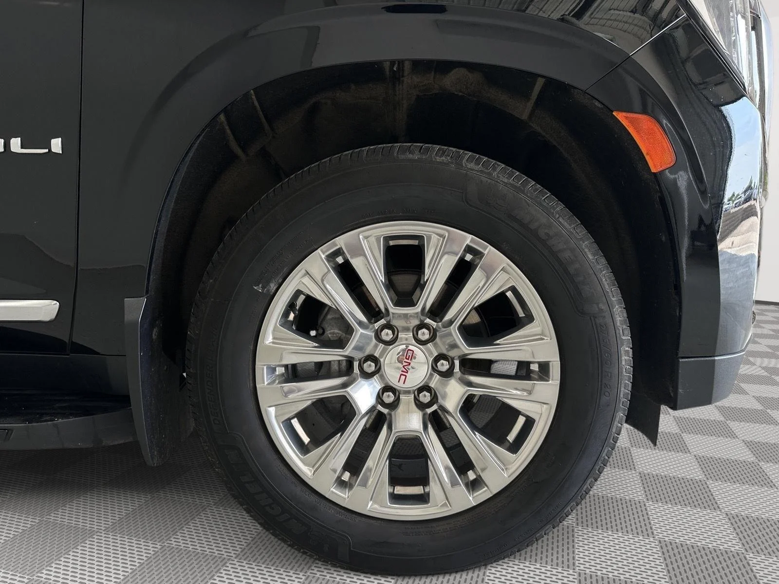 Used 2022 Onyx Black GMC Denali image 30