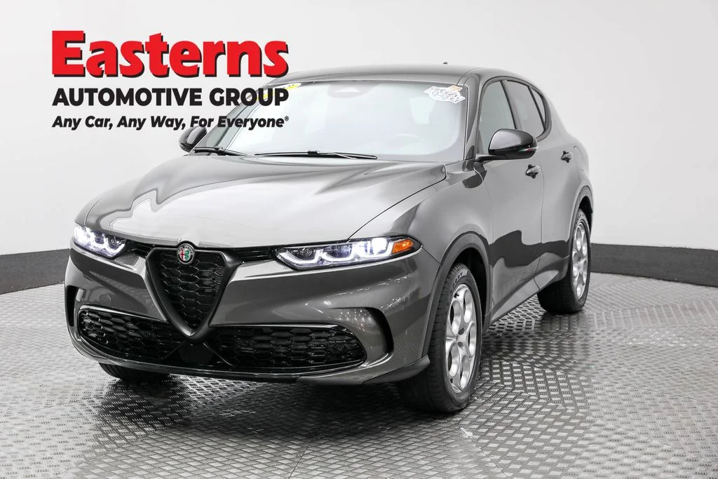 Used 2024 Gray Alfa Romeo Sprint image 1