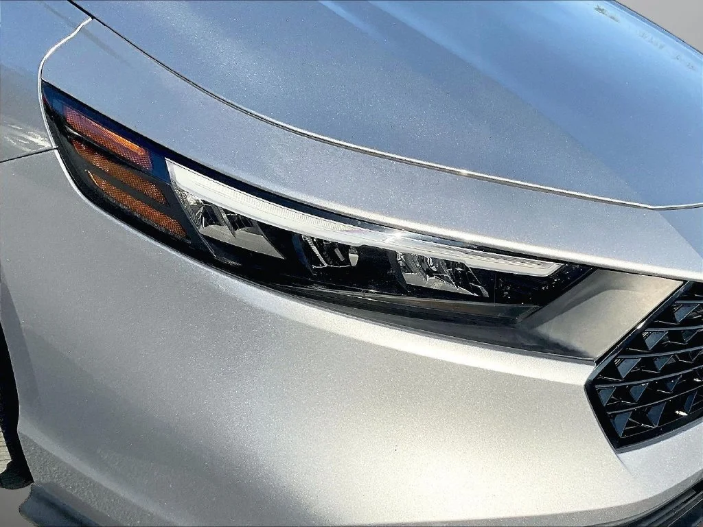 Certified Used 2024 Solar Silver Metallic Honda Sport image 31
