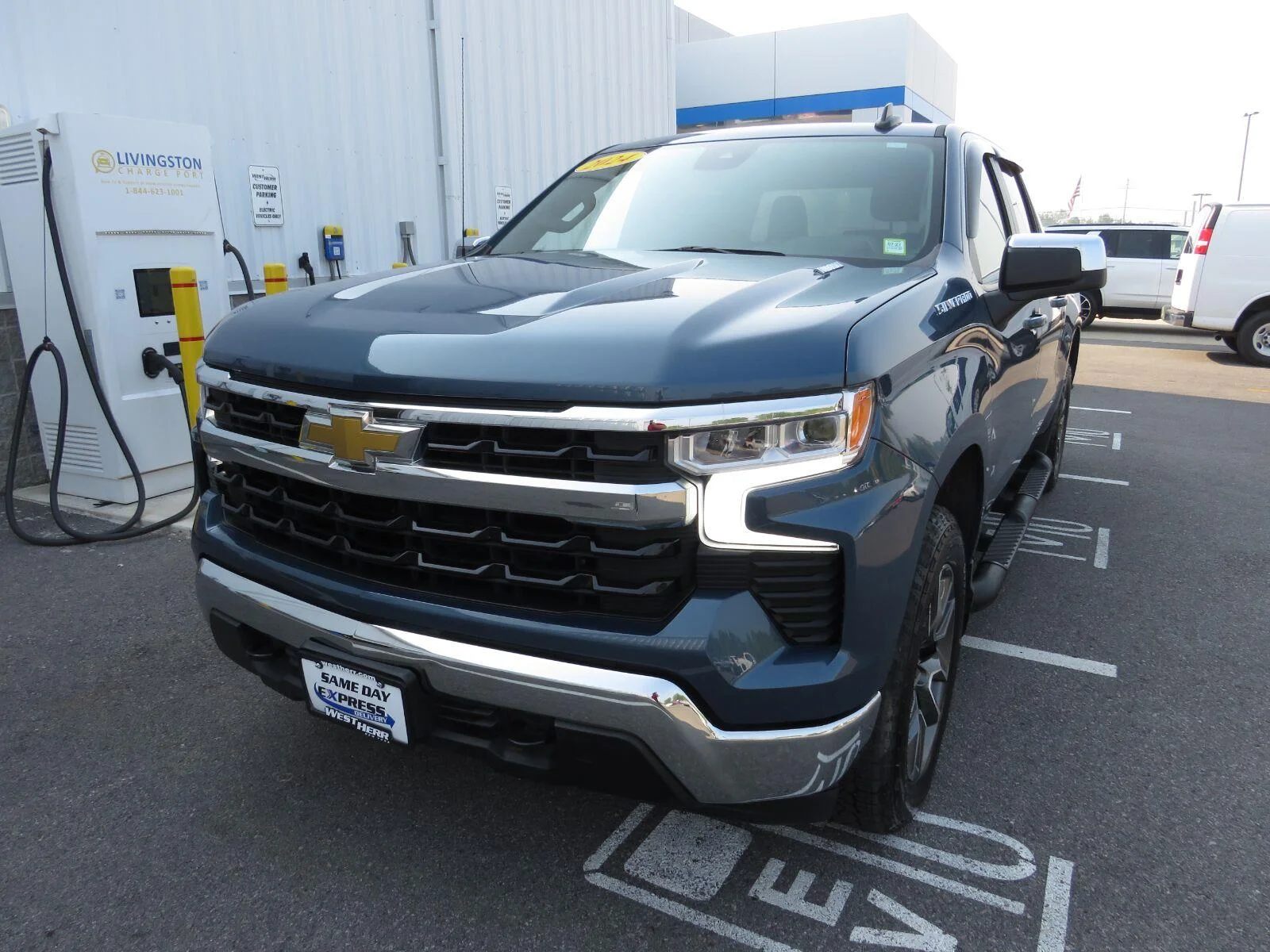 Used 2024 Lakeshore Blue Metallic Chevrolet LT (2FL) image 16