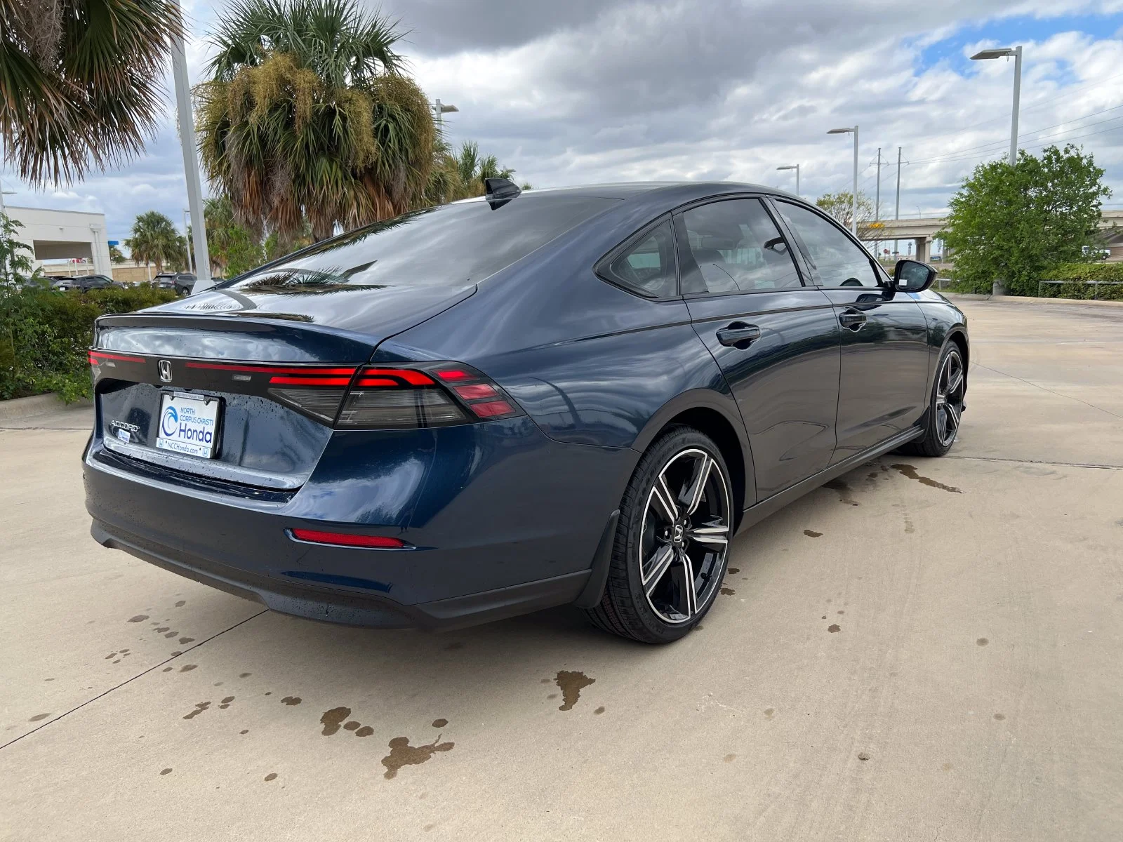 New 2026 Canyon River Blue Metallic Honda SE image 6