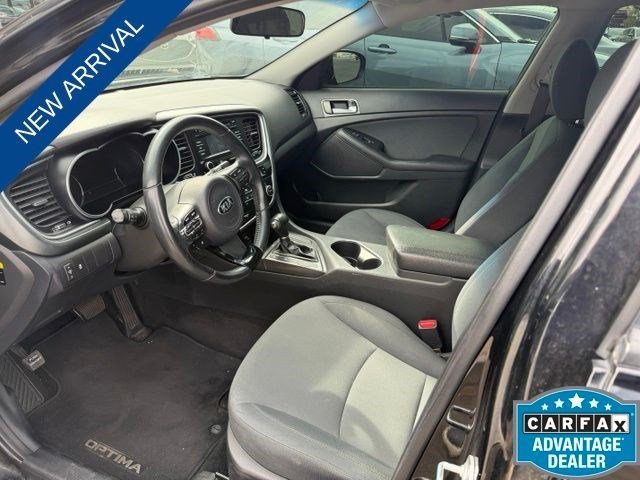 Used 2016 Aurora Black Kia Base image 5