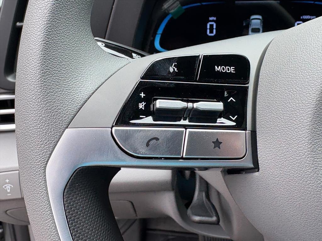New 2026 Amazon Gray Pearl Hyundai SE image 37
