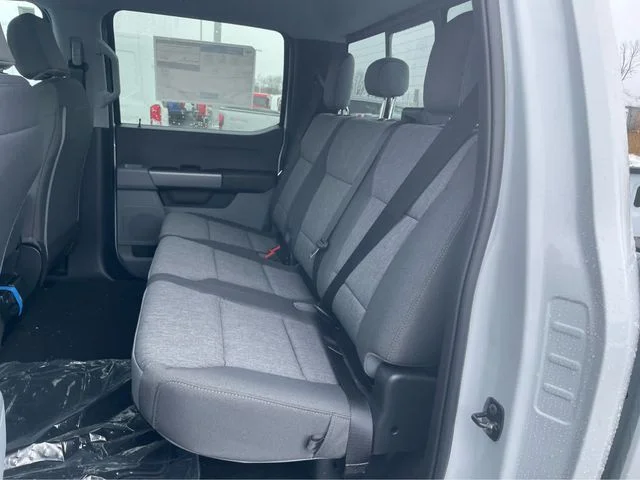 New 2026 Oxford White Ford F-350® XL image 28