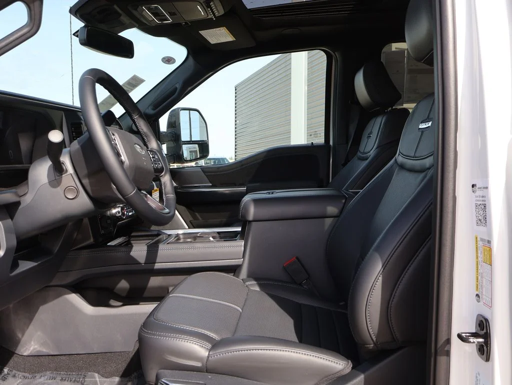New 2026 Star White Metallic Tri-Coat Ford F-350® Platinum® image 23