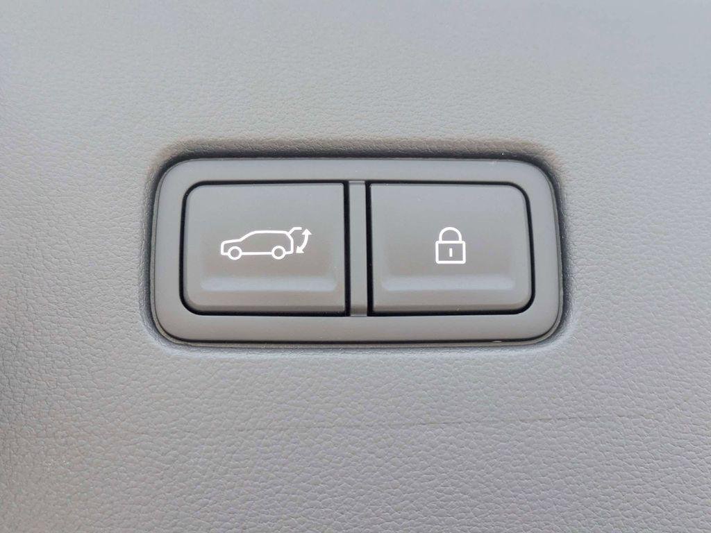 New 2026 White Hyundai Blue SEL 7P image 13