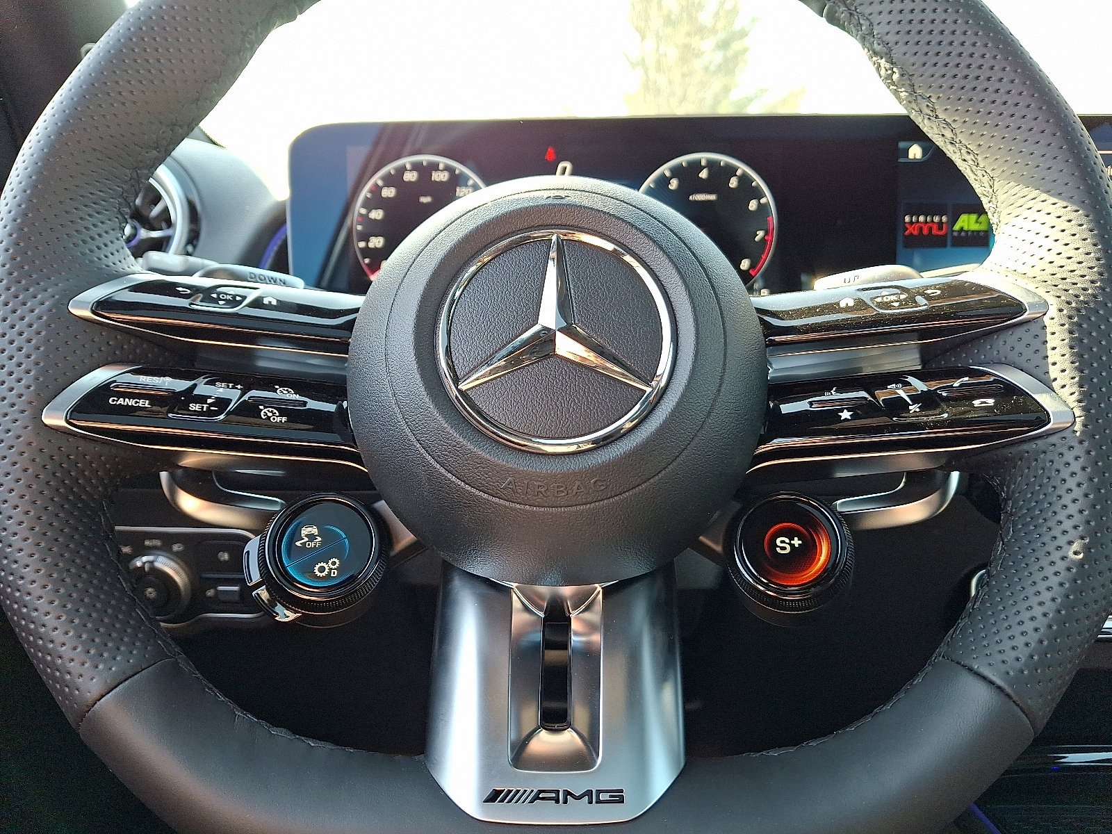 New 2026 Polar White Mercedes-Benz AMG® GLB 35 4MATIC® SUV image 12