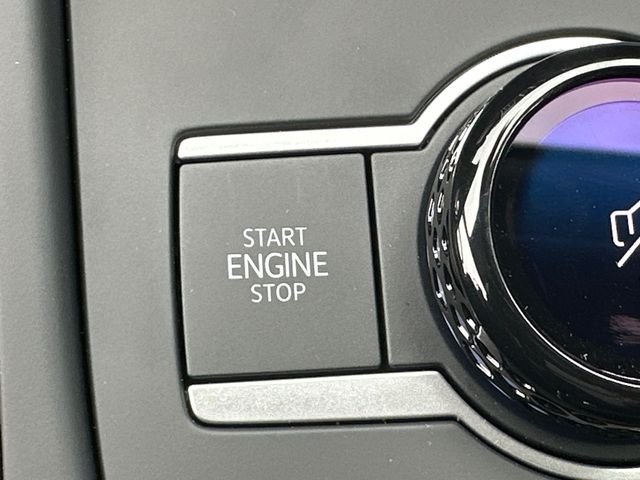 New 2026 Pure White Volkswagen 2.0T SE image 30