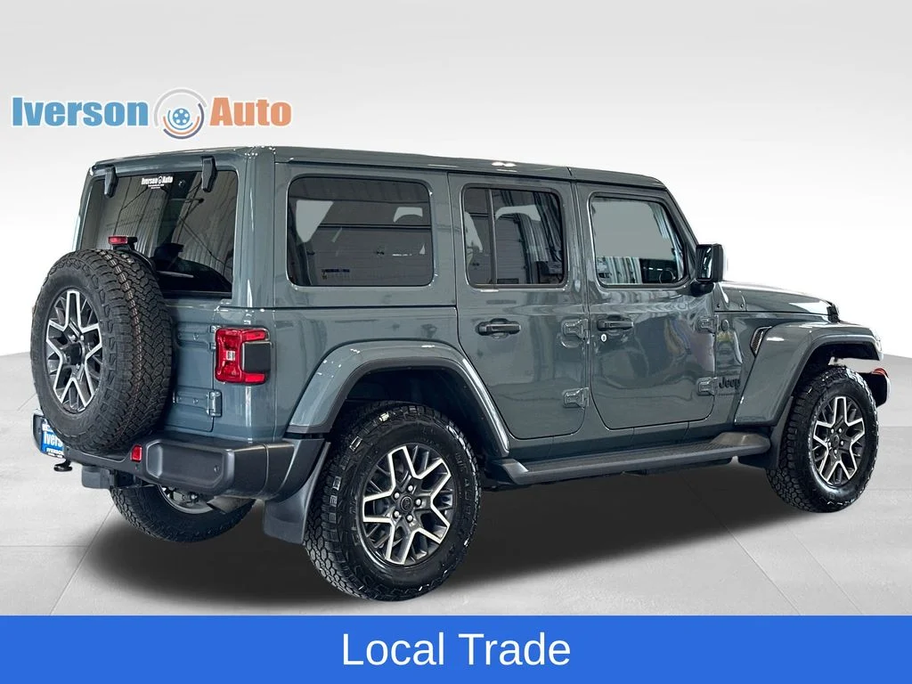 Used 2026 Gray Jeep Sahara image 9