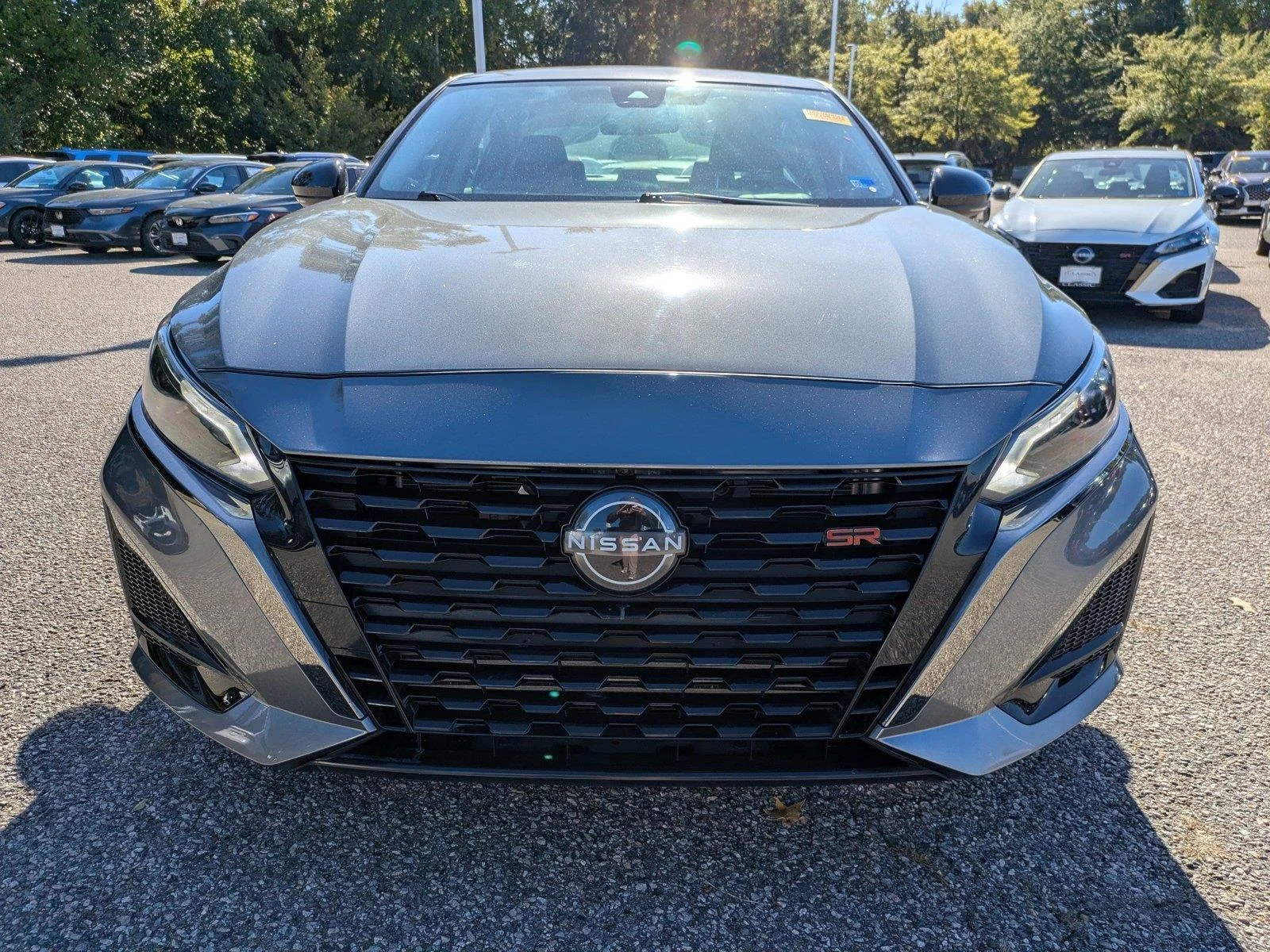 Used 2024 Gun Metallic Nissan 2.0 SR image 9