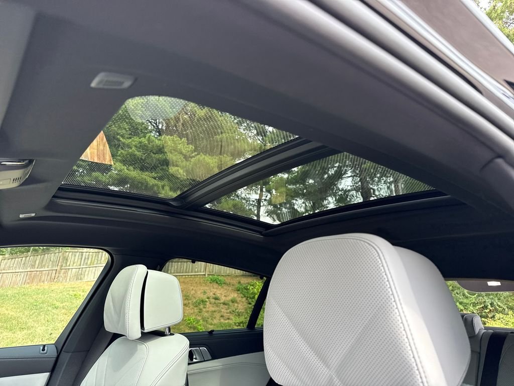 New 2027 Black BMW xDrive40i image 21