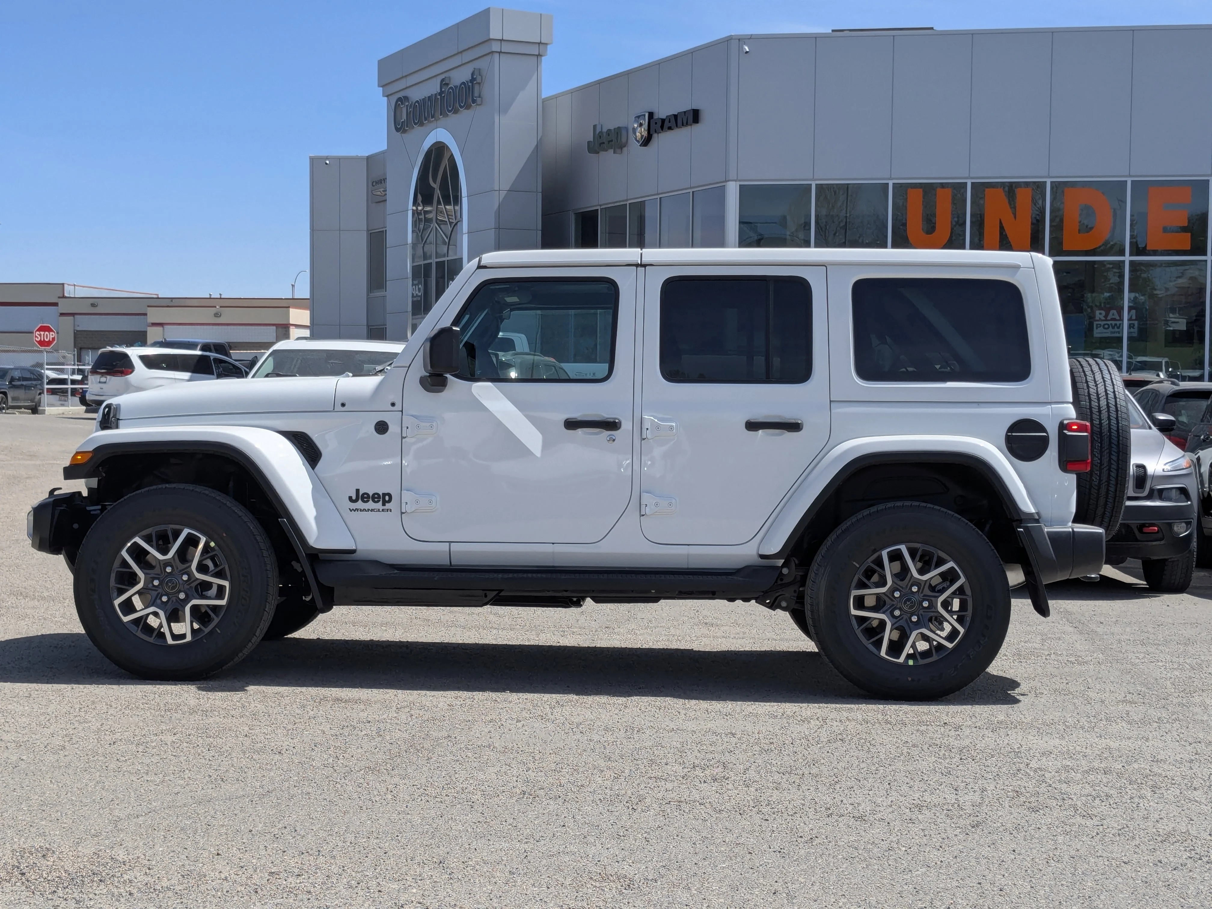 New 2026 White Jeep Sahara - - Body-Color Top - Side Steps - 2.0L Turbo - Remote Start & tons more! image 5